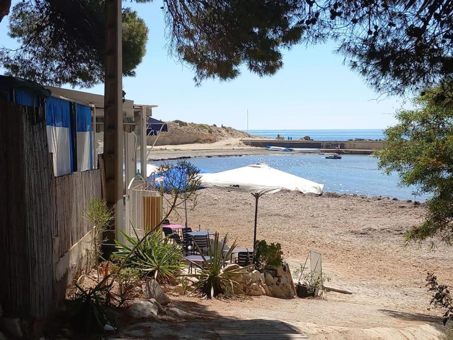 Acogedor Bungalow Adosado إل كامبيلو المظهر الخارجي الصورة